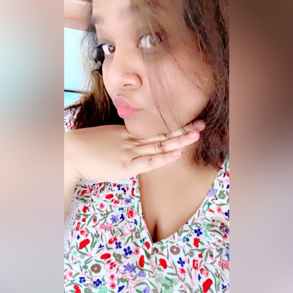 Hi, My name is Medha Jha aka @sweetmedhu.This is all about me and my family. - Picture 2 of 12